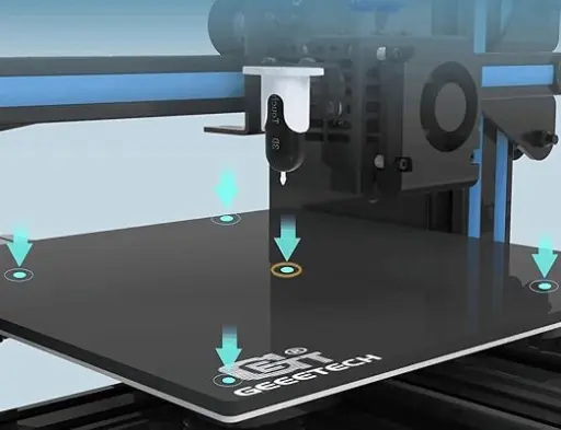 BLTouch – Sensor de nivelación automática para impresoras 3D Sensor BLTouch instalado en impresora 3D, realizando la nivelación automática de la cama para mejorar la primera capa y la precisión de impresión.